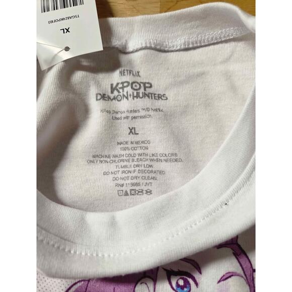 K-Pop Demon Hunters Huntrix Graphic Tee White Anime Shirt Youth XL New - Picture 7 of 8